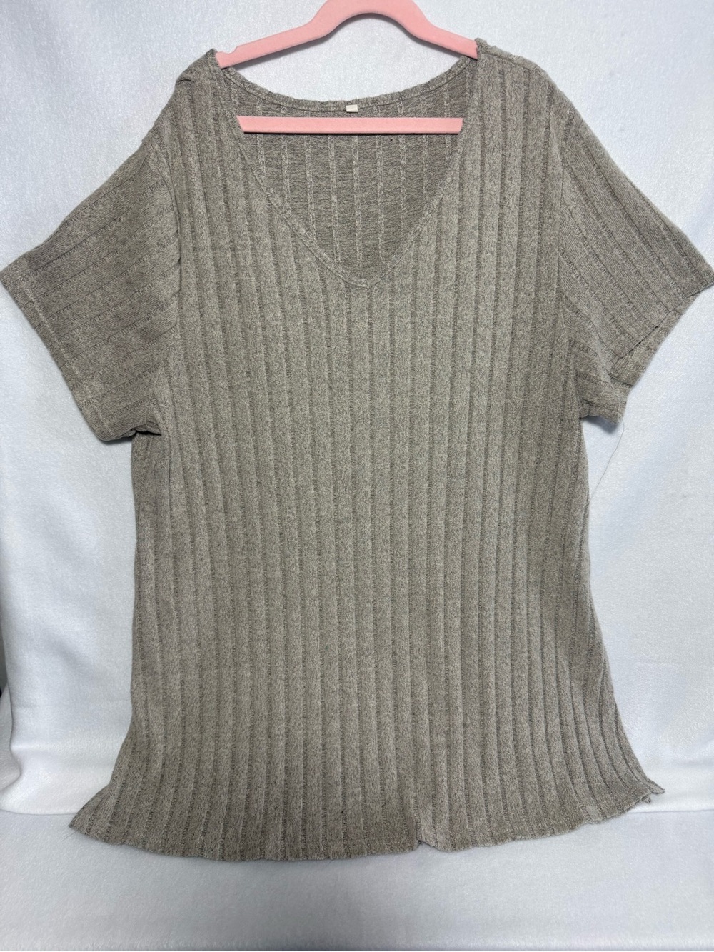 Women’s Taupe Ribbed V-Neck Short Sleeve Side Slit Top